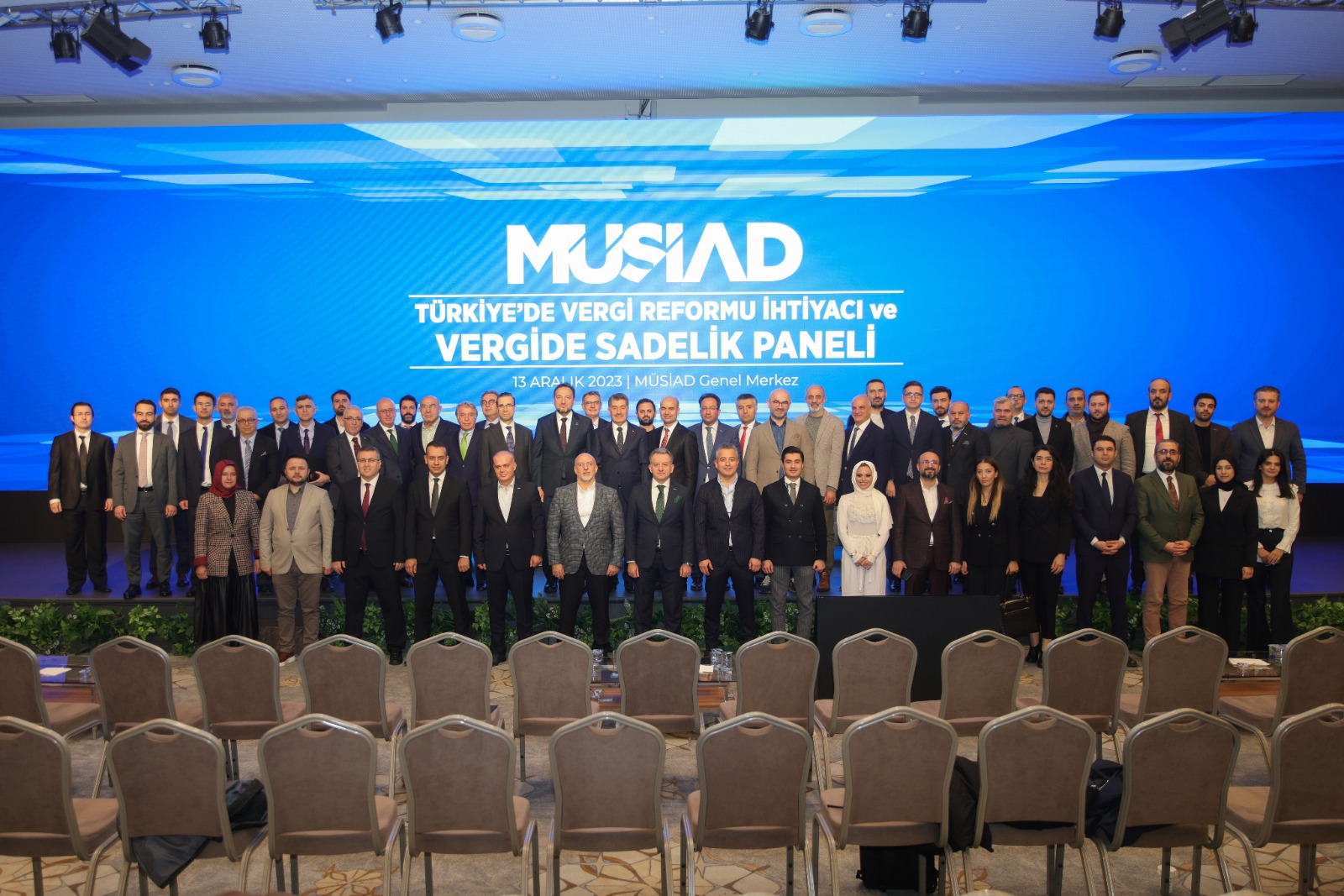 MÜSİAD TÜRKİYE'DE VERGİ REFORMU İHTİYACI VE VERGİDE SADELİK PANELİ DÜZENLENDİ
